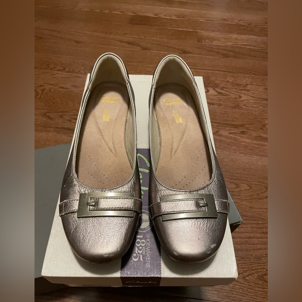 Clarks Shimmer Gold Leather Flats